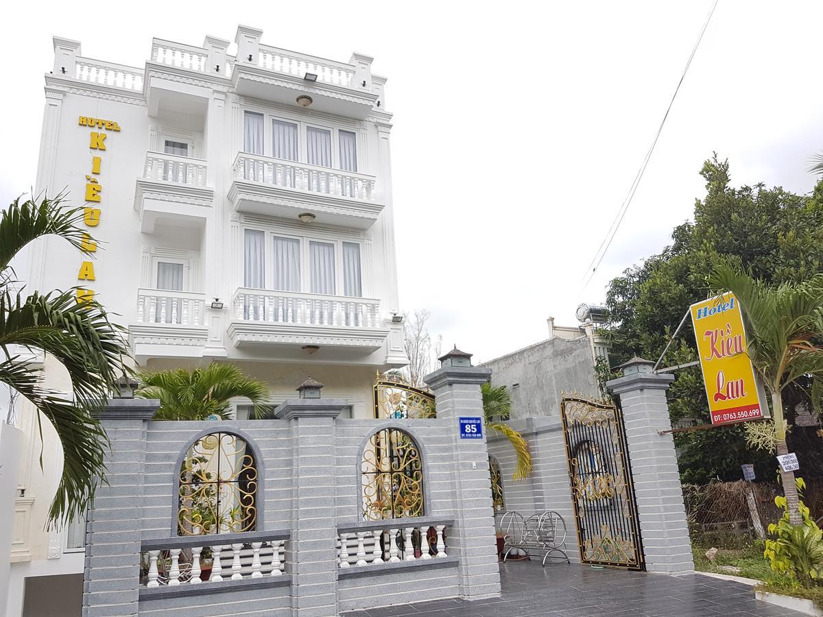 Kieu Lan Hotel เจิวด๊ก ภายนอก รูปภาพ